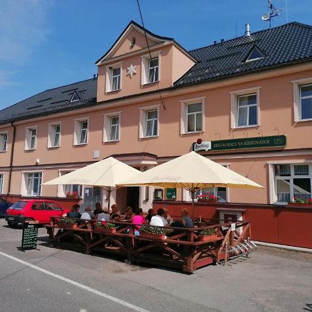 Penzion A Restaurace Na Krizovatce Polevsko Exteriör bild